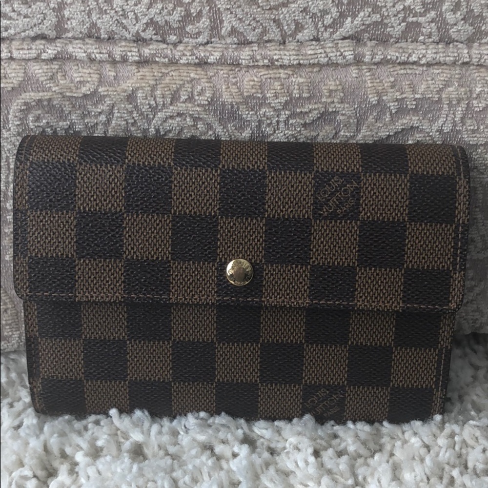 Authentic Louis Vuitton Wallet